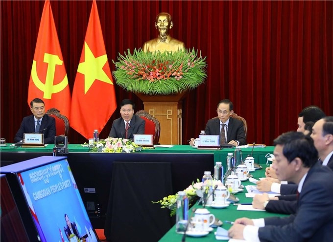 Đồng chí Võ Văn Thưởng, Ủy viên Bộ Chính trị, Thường trực Ban Bí thư phát biểu tại hội đàm. Ảnh: TTXVN.