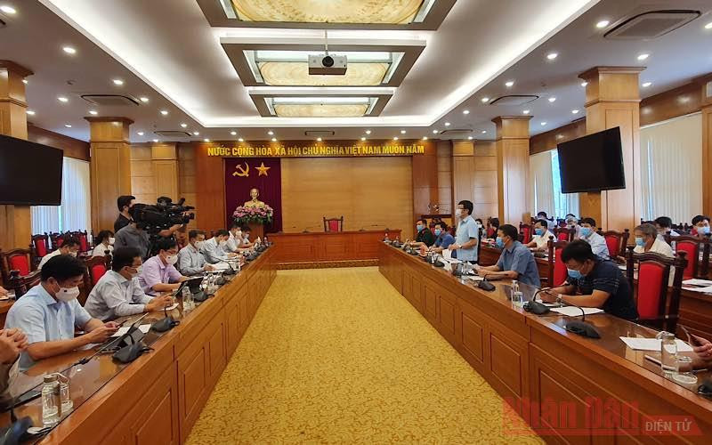 Buổi làm việc giữa tỉnh Vĩnh Phúc và Bộ Y tế chiều 2-5.