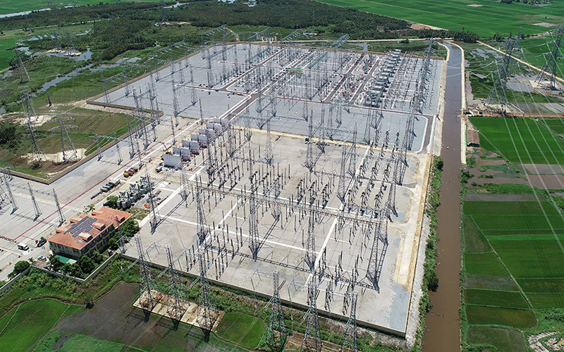 Toàn cảnh Trạm biến áp 500 kV Dốc Sỏi. (ẢNH: QUANG THẮNG)