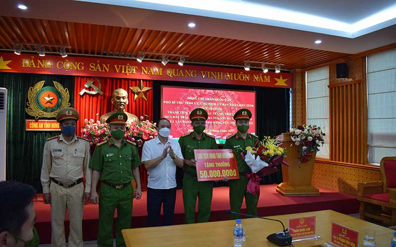 Bắt giữ đối tượng mua bán ma túy lớn ở Hưng Yên