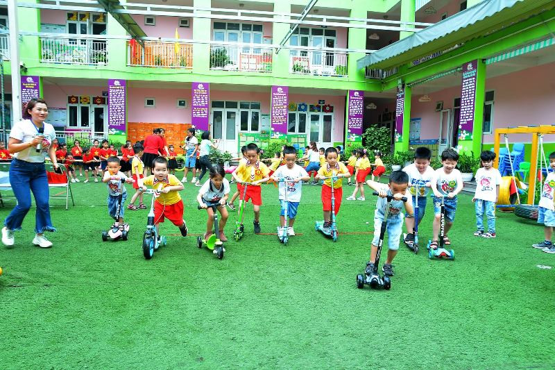 Học sinh mầm non Hà Nội sắp được hưởng niềm vui đến trường sau thời gian dài nghỉ dịch.