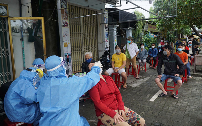 Đà Nẵng nỗ lực xét nghiệm tầm soát dịch Covid-19 (Ảnh minh họa: Anh Đào).