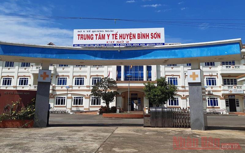 BN786 và BN787 hiện đang được điều trị tại bệnh viện dã chiến thuộc Cơ sở 2, Trung tâm Y tế huyện Bình Sơn.
