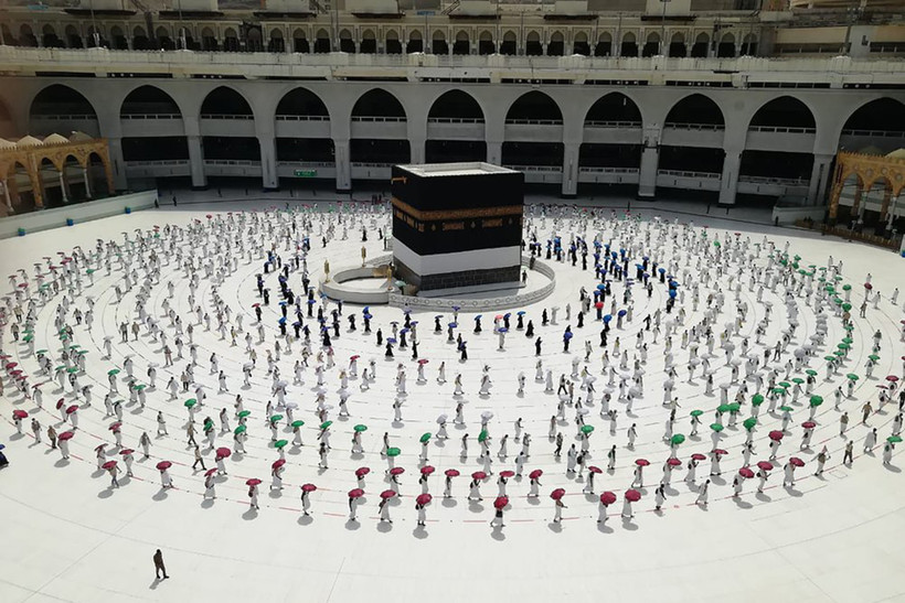 Cuộc hành hương Hajj năm nay kéo dài trong năm ngày, bắt đầu từ ngày 29-7. Đại dịch Covid-19 đã thu hẹp đáng kể quy mô của cuộc hành hương thường thu hút hàng triệu người tham gia này.