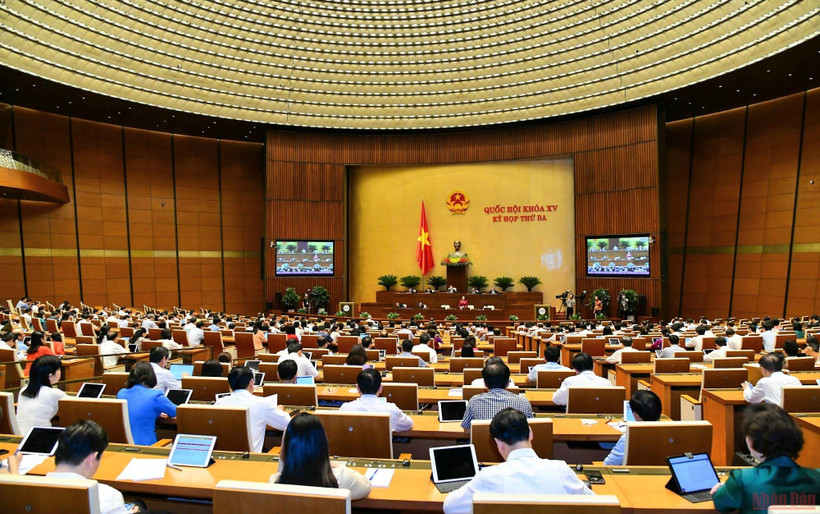 Toàn cảnh phiên chất vấn của Quốc hội ngày 9/6. (Ảnh: LINH NGUYÊN)