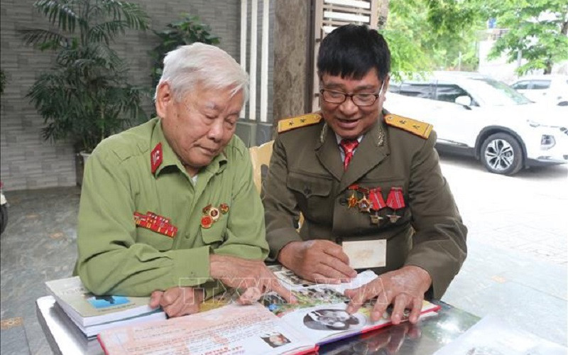 Những cựu chiến binh từng vào sinh ra tử ở nhiều chiến trường khác nhau nhưng ở họ vẫn luôn ánh lên niềm tự hào đã cùng góp vào chiến công của Tổ quốc.