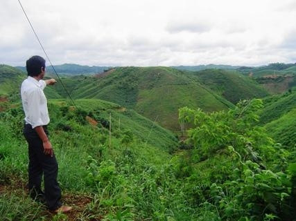 Khu vực xảy ra tranh chấp đất đai giữa người dân xã Quảng Khê và các hộ dân tái định cư.