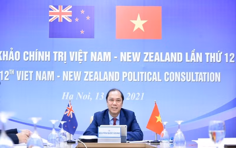 Thứ trưởng Ngoại giao Nguyễn Quốc Dũng tham gia kỳ họp theo hình thức trực tuyến. (Ảnh: Bộ Ngoại giao Việt Nam).