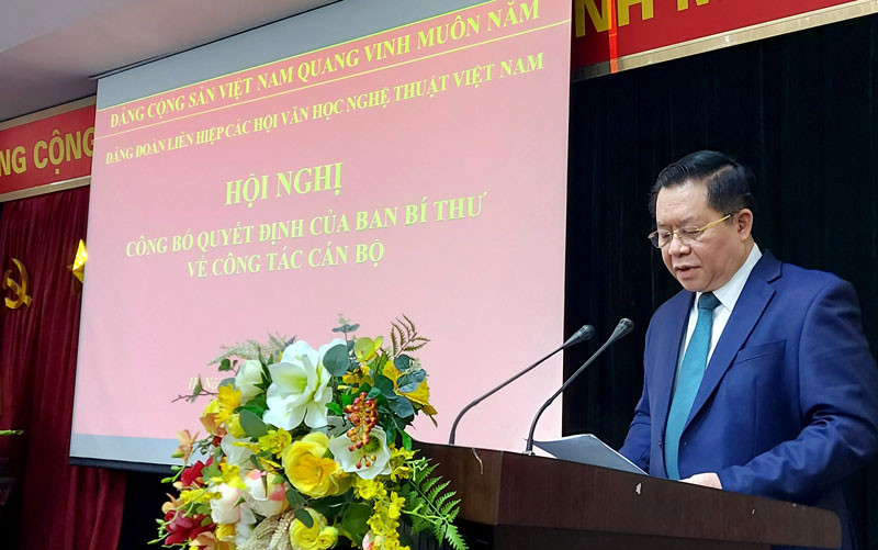 Đồng chí Nguyễn Trọng Nghĩa, Bí thư Trung ương Đảng, Trưởng Ban Tuyên giáo Trung ương phát biểu chỉ đạo.