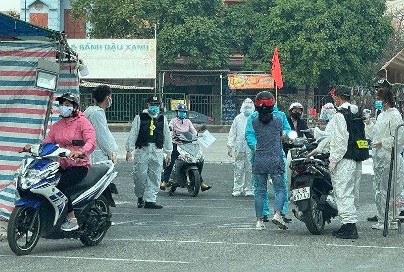 Thị trấn Lai Cách (Cẩm Giang, Hải Dương) trong thời gian thực hiện Chỉ thị 16 của Thủ tướng Chính phủ.