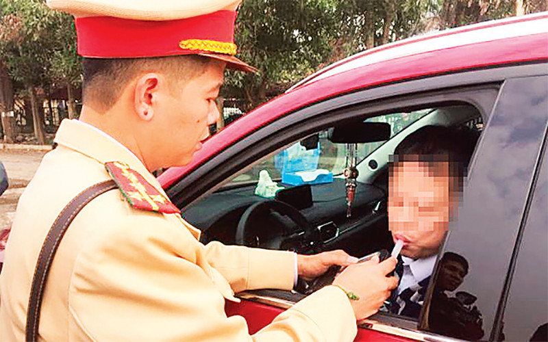 Phạt nặng vi phạm nồng độ cồn là bảo vệ an toàn cho người dân. Ảnh | NGUYỄN NHƯ