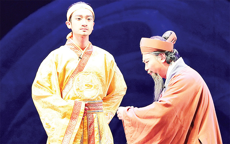 Cảnh trong vở Thiên mệnh- Nhà hát kịch Việt Nam.