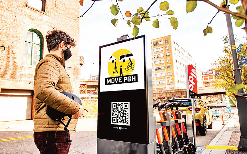 Sử dụng ứng dụng Move PGH ở Pittsburgh. Ảnh | SPIN