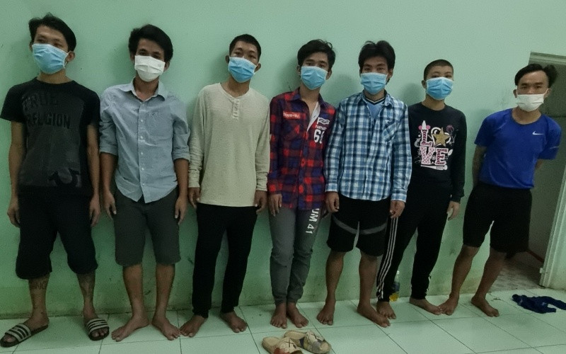 Các đối tượng tại cơ quan công an.