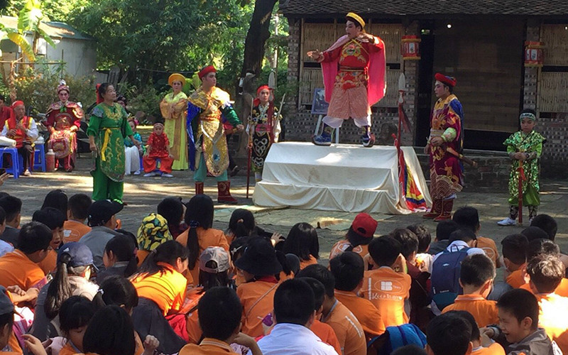 Biểu diễn tuồng ở xã Cổ Loa (huyện Đông Anh, Hà Nội).