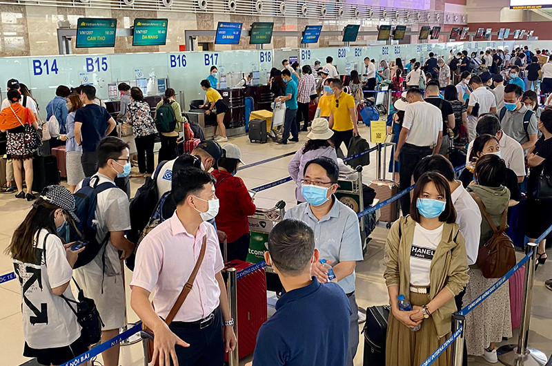 Gần 1,5 triệu lượt khách thông qua các cảng hàng không