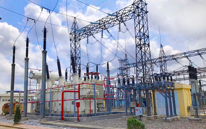 Trạm biến áp số 220 kV Thủy Nguyên (Hải Phòng) - trạm biến áp số 220 kV đầu tiên của Việt Nam do Ban Quản lý dự án các công trình điện miền Bắc quản lý, điều hành dự án.