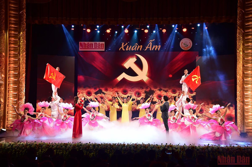 "Xuân ấm" mang Tết đủ đầy và ấm áp tình người đến với những cảnh đời khó khăn.