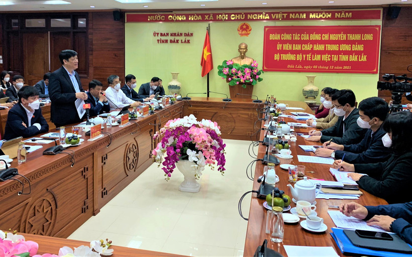 Bộ trưởng Y tế Nguyễn Thanh Long phát biểu tại buổi làm việc.