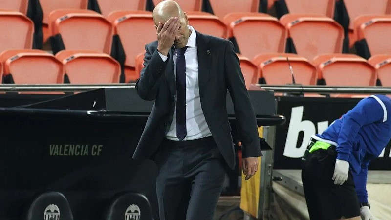 Zidane đang bất lực để đưa Real đi đúng hướng. (Nguồn: Getty Images)