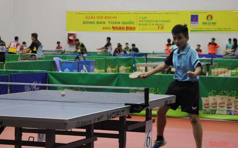 Nguyễn Thái Bảo, 10 tuổi, một trong những vận động viên nhỏ tuổi nhất của đội Bình Dương.