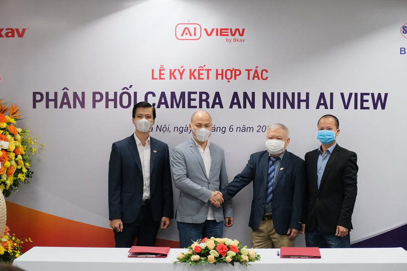 Lễ ký kết hợp tác phân phối camera an ninh AI View.