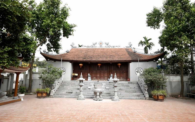 Đình Phú Xá được dựng lại năm 2010 trên nền đình cũ.