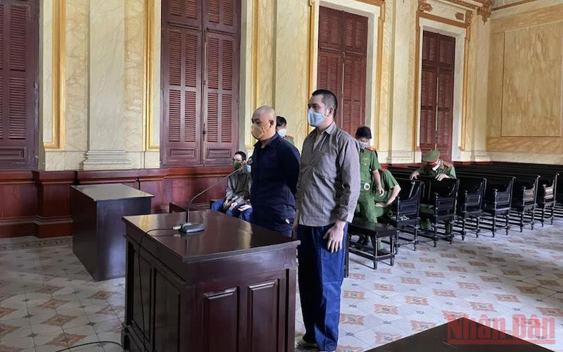 Hai đối tượng Chiang Wei Chih và Yeh Ching Wei tại toà. (Ảnh: TC)