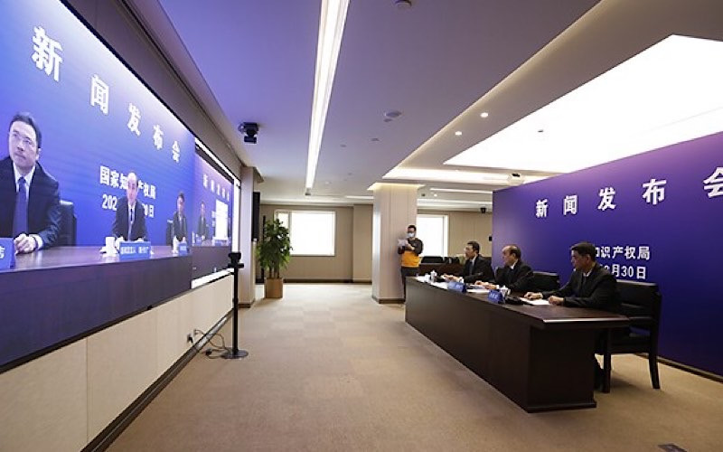 Họp báo trực tuyến của Cục Sở hữu trí tuệ nhà nước Trung Quốc. (Ảnh: cnipa.gov.cn)