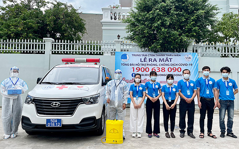 Các thành viên nòng cốt của “Tổng đài hỗ trợ phòng chống Covid-19”.