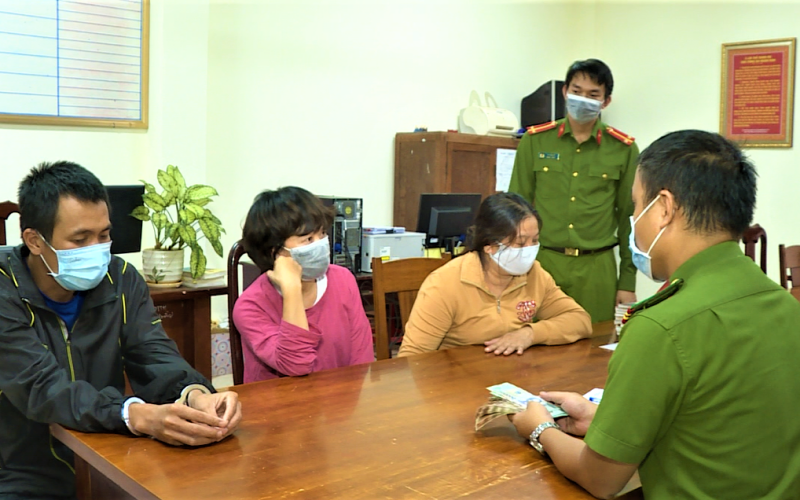 Các đối tượng bị bắt tại cơ quan Công an TP Buôn Ma Thuột.