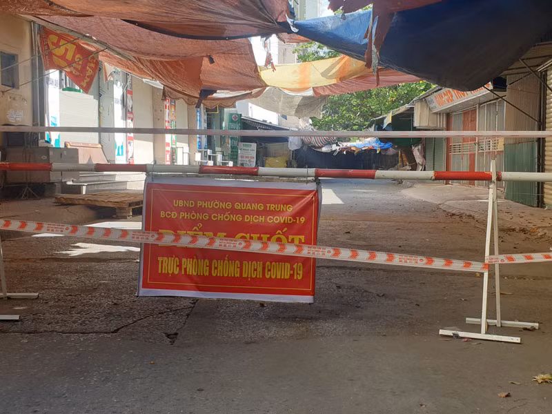 Chợ Quang Trung ở phường Quang Trung (TP Vinh) tạm dừng hoạt động.