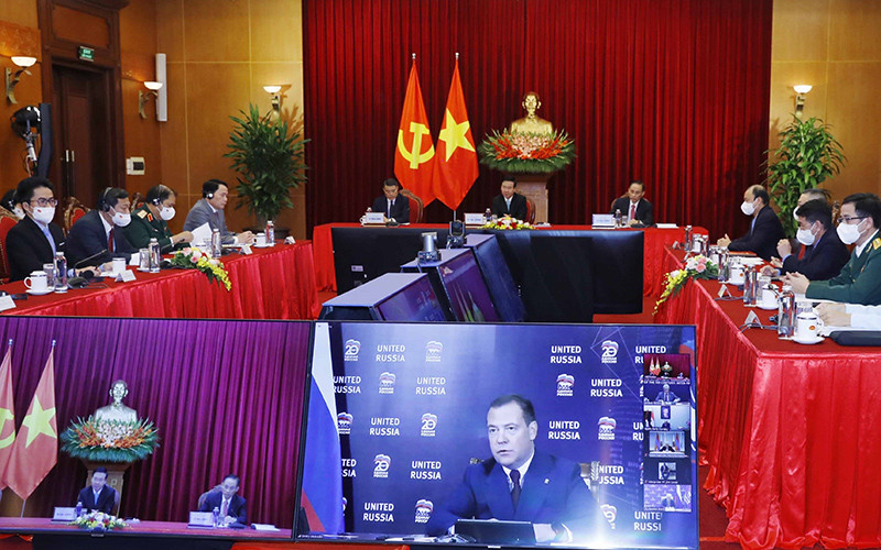 Đoàn đại biểu Đảng ta dự hội nghị liên đảng quốc tế. Ảnh: TTXVN