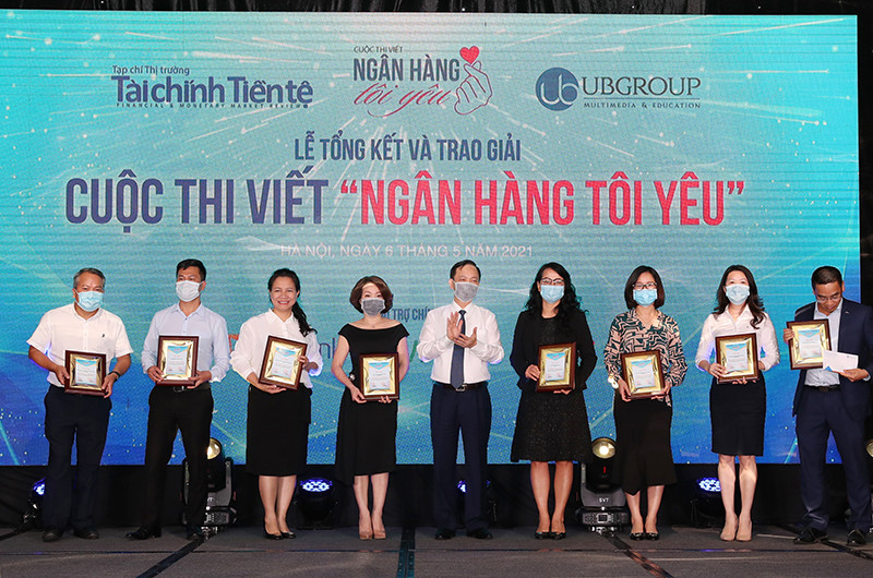 Trao giải Cuộc thi viết “Ngân hàng tôi yêu”