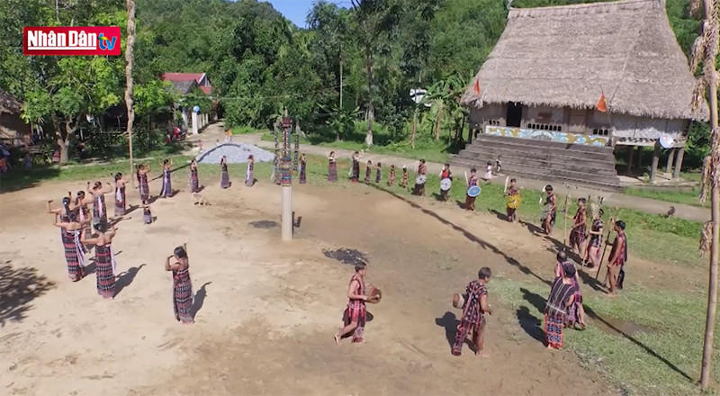 Bảo tàng của già Làng Cơ Tu