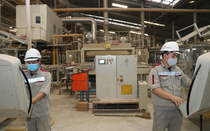 Người lao động tại Công ty Catalan (Khu công nghiệp Yên Phong, Bắc Ninh).