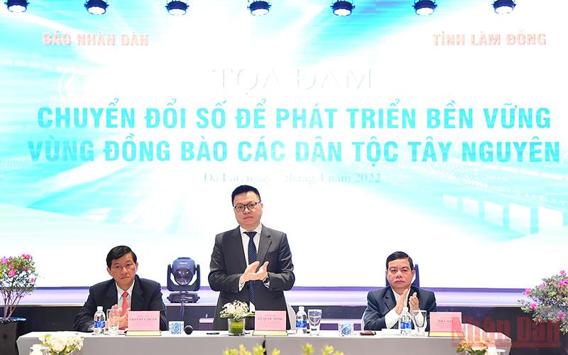 Quang cảnh buổi Tọa đàm với chủ đề Chuyển đổi số để phát triển bền vững vùng đồng bào các dân tộc Tây Nguyên. (Ảnh: THỦY NGUYÊN)