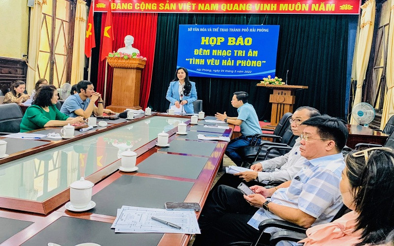 Quang cảnh họp báo Đêm nhạc “Tình yêu Hải Phòng”.