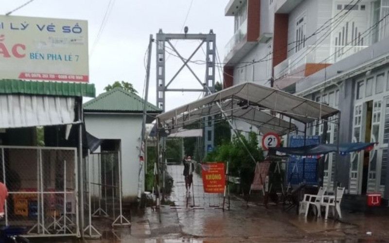 Chốt kiểm soát dịch ở xã Thanh Sơn, huyện Định Quán (Đồng Nai).