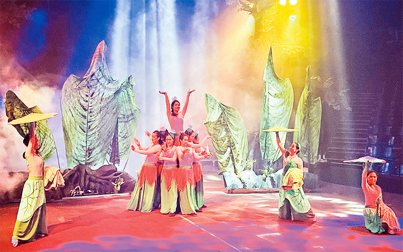 Một phần trong vở xiếc rối đặc sắc "Mekong Show" của Nhà hát Nghệ thuật Phương Nam. 