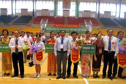 Sôi nổi các hoạt động văn hoá thể thao và du lịch Lào – Việt