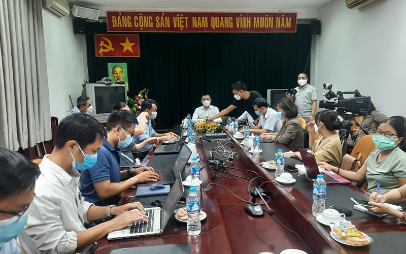 Hiệp hội điều Việt Nam tổ chức họp báo thông tin vụ việc liên quan đến 36 container điều.