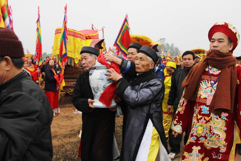 Tục rước nước thủy, bộ trong Lễ hội đền Trần tạm hoãn, do ảnh hưởng dịch Covid-19. (Ảnh: MAI TÚ)