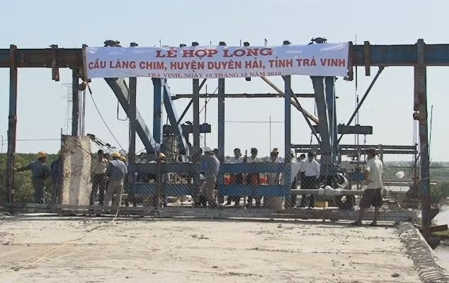 Trà Vinh : Hợp long cầu Láng Chim sau gần 10 năm