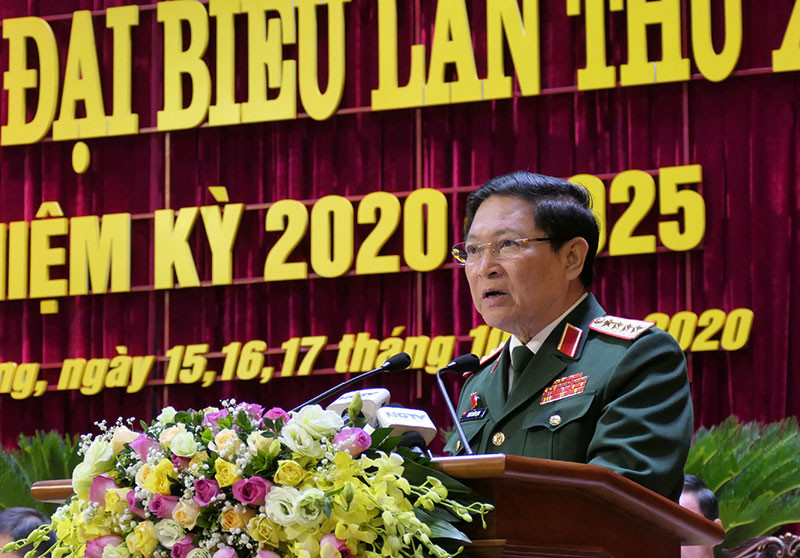 Đại tướng Ngô Xuân Lịch, Ủy viên Bộ Chính trị, Phó Bí thư Quân ủy T.Ư, Bộ trưởng Quốc phòng phát biểu chỉ đạo Đại hội.