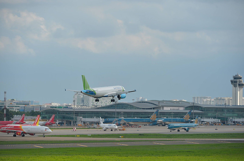 Đường bay Hà Nội - TP Hồ Chí Minh chỉ khai thác 2 chuyến/ngày