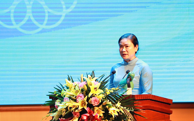 Phó Chủ tịch Thường trực Hội Liên hiệp Phụ nữ Việt Nam Đỗ Thị Thu Thảo phát biểu tại buổi gặp mặt.