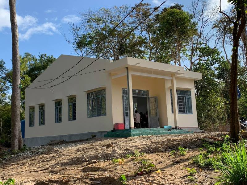 Trạm quản lý, bảo vệ rừng số 5, Khu BTTN Ea Sô nằm gần hiện trường vụ khai thác gỗ trái phép quy mô lớn được phát hiện vào ngày 14-11 vừa qua, nhưng lực lượng quản lý, bảo rừng ở đây không hề hay biết.