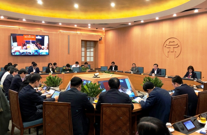 Quang cảnh cuộc họp.