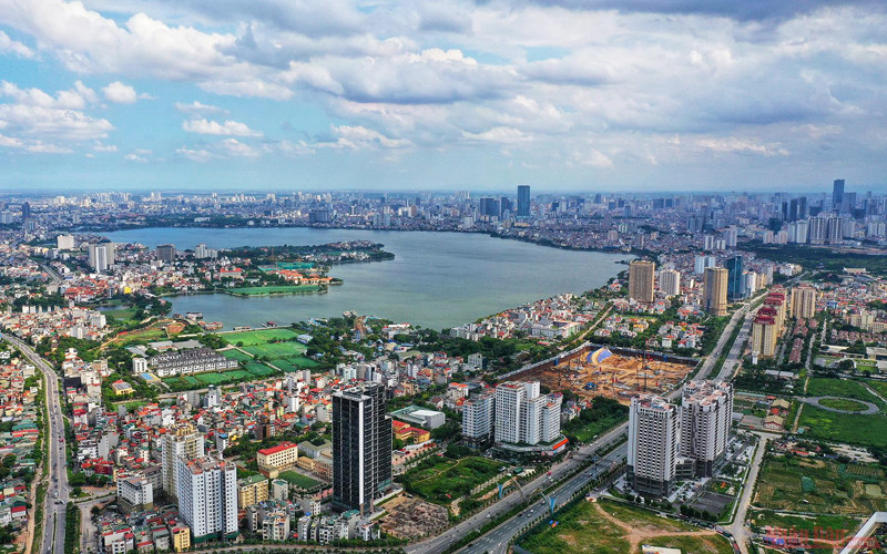 Toàn cảnh Hồ Tây, Hà Nội (Ảnh: Báo Nhân Dân)